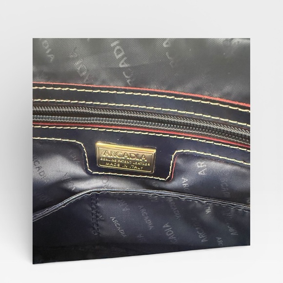 Arcadia Italy Navy Patent Leather Embossed Dome Satchel Handbag – Made in Italy - Picture 8 of 9